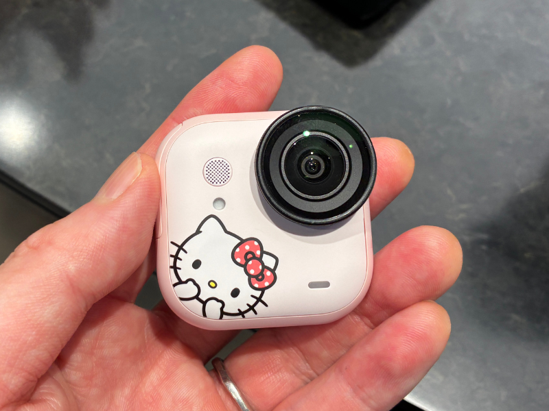Insta360 GO Ultraハローキティ限定版のカメラ単体